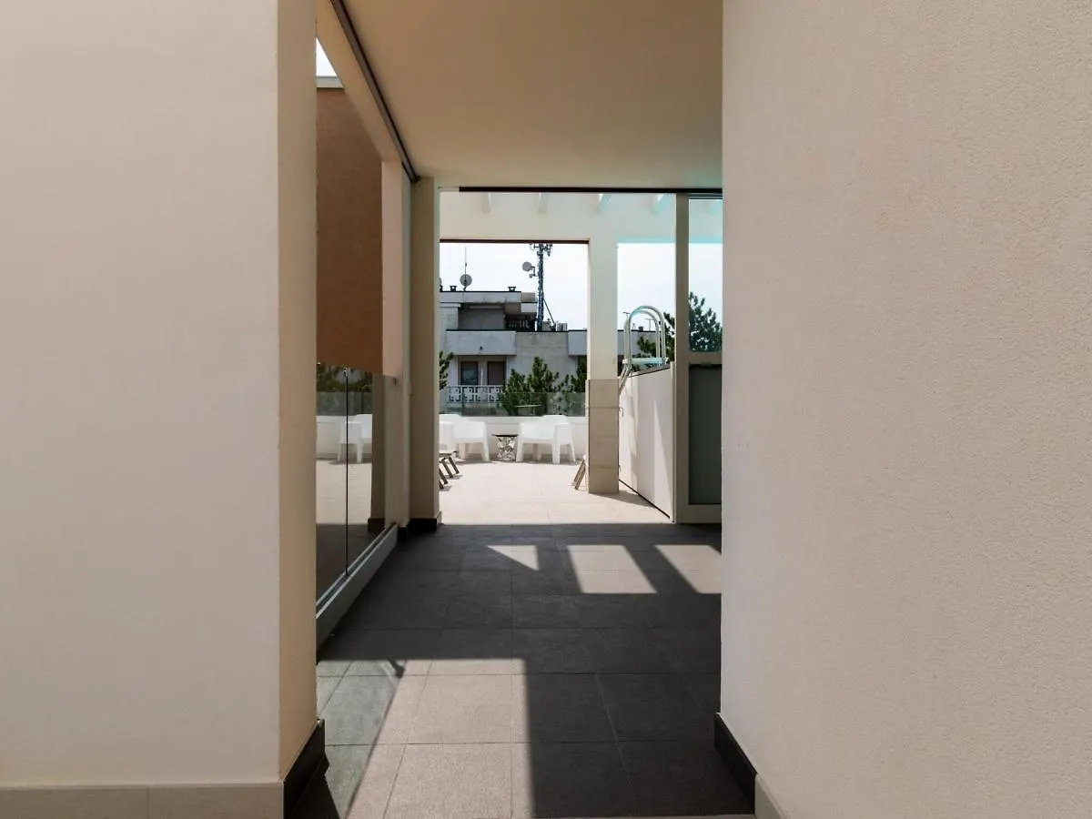 Iris Suite In Bibione 0*,